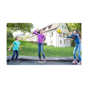 Alternative view of Trampolín Infantil "Playground Track" 10m